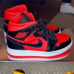 RARE NIKE AIR JORDAN MID